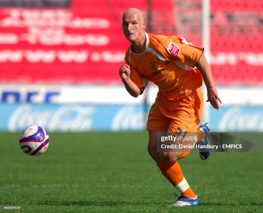 Soccer - Coca-Cola Football League One - Huddersfield Town v Luton Town - The Galpharm Stadium
