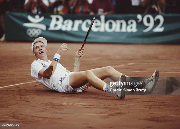 Marc Rosset of Switzerland celebrates winning the Men's Singles tennis event during the XXV Summer Olympic Games on 8 August 1992 at the Vall...