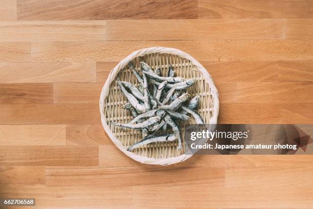 dried fishs - 魚介類 fotografías e imágenes de stock