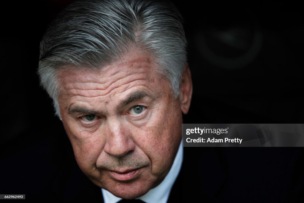 Bayern Muenchen v FC Augsburg - Bundesliga