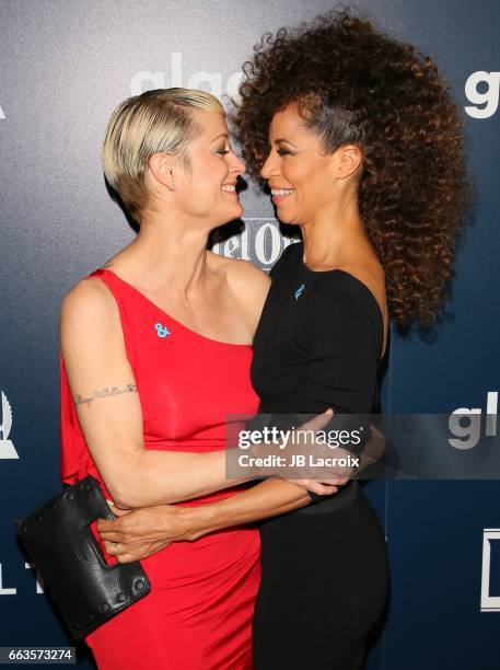 Teri Polo and Sherri Saum attend the 28th Annual GLAAD Media Awards on April 01, 2017 in Beverly Hills, California.