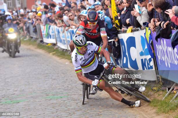 101st Tour of Flanders 2017 / Men Peter SAGAN / Greg VAN AVERMAET / Oliver NAESEN / Crash / Oude Kwaremont / Antwerpen - Oudenaarde / Ronde van...