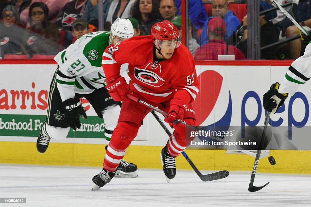 NHL: APR 01 Stars at Hurricanes