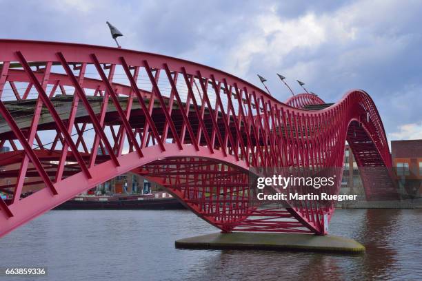 Python Bridge History Python Bridge Fotografías e imágenes de stock - Getty Images