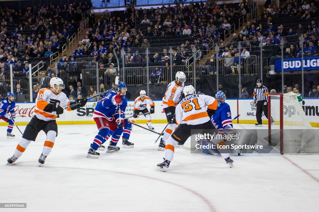 NHL: APR 02 Flyers at Rangers