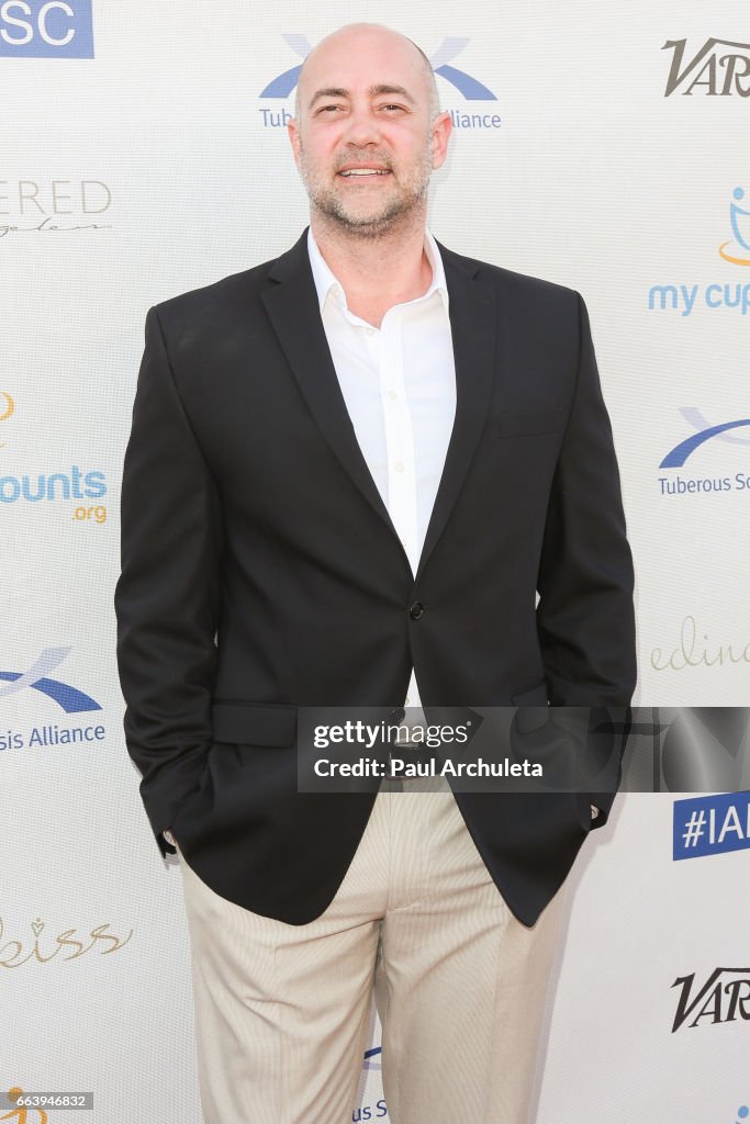 16th Annual Comedy For A Cure Benefiting The Tuberous Sclerosis Alliance - Arrivals