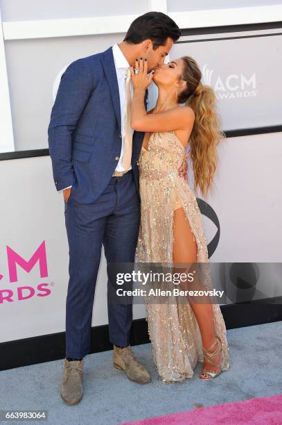 Player Eric Decker and Jessie James Decker arrive at the 52nd Academy Of Country Music Awards on April 2, 2017 in Las Vegas, Nevada.