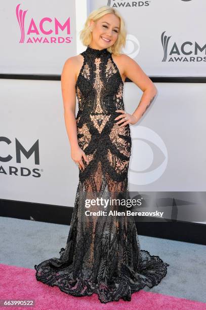 Recording artist RaeLynn arrives at the 52nd Academy Of Country Music Awards on April 2, 2017 in Las Vegas, Nevada.