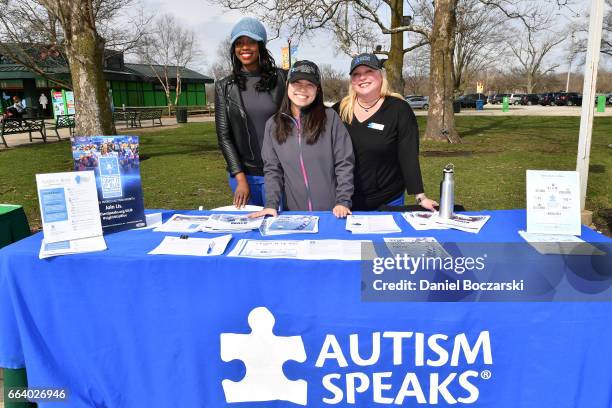 Lillian Thompson, Carmen Lloi and Manager of Community Outreach - Midwest at Autism Speaks Colleen Shinn attend Autism Speaks Light It Up Blue - Zoos...