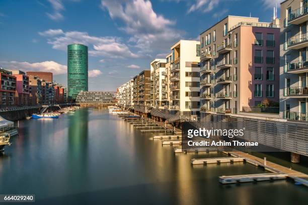 westhafen, frankfurt am main, germany, europe - stadtsilhouette stock pictures, royalty-free photos & images