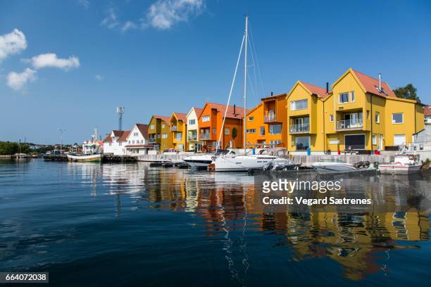 coloiurful homes by the harbour - stavanger stock-fotos und bilder
