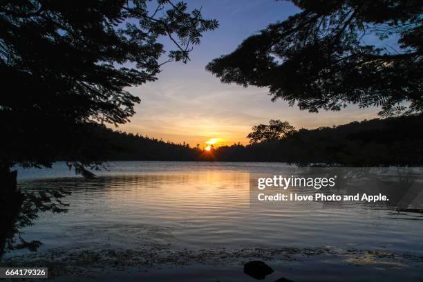 daybreak shirakoma-no-ike - 長野県 stock pictures, royalty-free photos & images