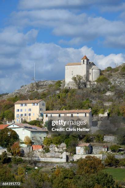 comps-sur-artuby provence france - comps foto e immagini stock