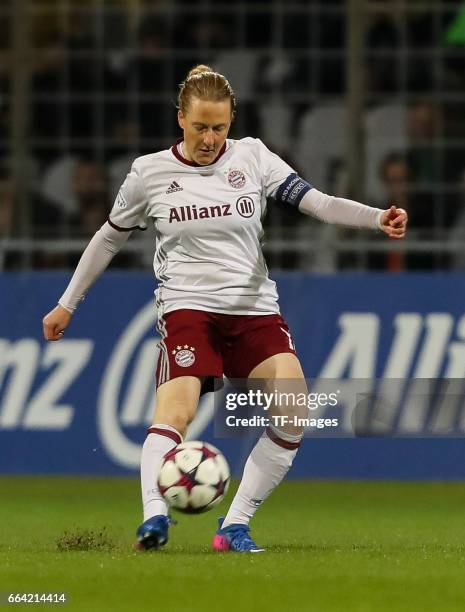 Melanie Behringer of Bayern Munich controls the ball during the Champions League match between Bayern Munich and Paris Saint Germain at Municipal...