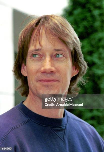 Actor Kevin Sorbo, former star of the hit TV show Hercules, checks out of a midtown hotel September 30, 2000 in New York City. He is currently acting...