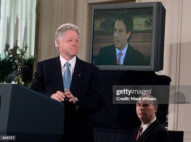 Tony Blair And Bill Clinton Photos and Premium High Res Pictures