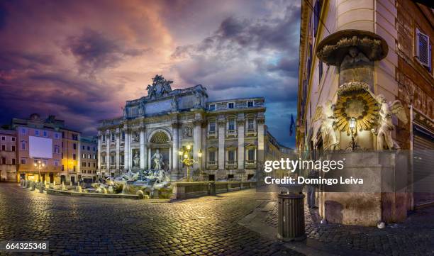 italy, rome, view of fontana di trevi - ornamentado photos et images de collection