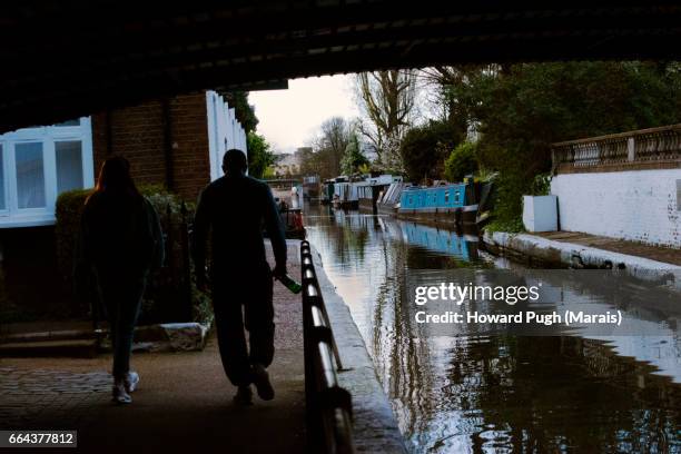 reflections of the grand union canal - grand union canal stock pictures, royalty-free photos & images