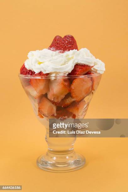 cream cup with strawberries - montón stock pictures, royalty-free photos & images