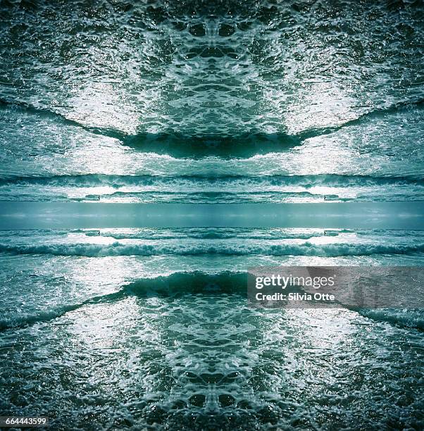 kaleidoscope waves and billows - virtualitytrend stock-fotos und bilder