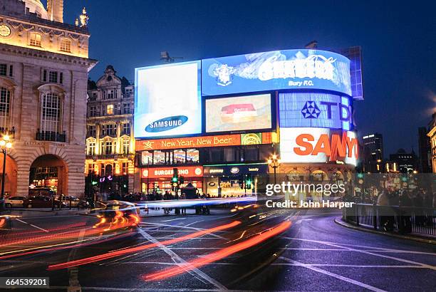 piccadilly circus, london - piccadilly circus stock-fotos und bilder