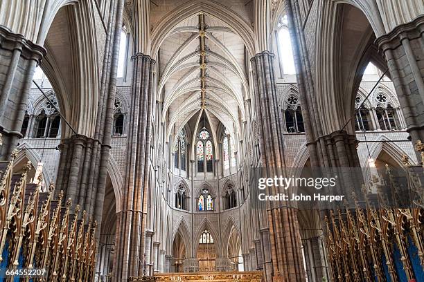 interior westminster abbey, london - abadía de westminster fotografías e imágenes de stock