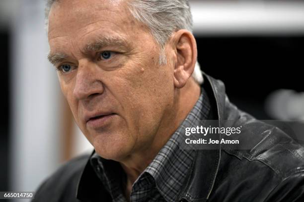 Rod Buscher, CEO of Blinker, a 30-year veteran of the auto industry, puts car buying on a app. From appraisal to listing to buying/selling it. Last...