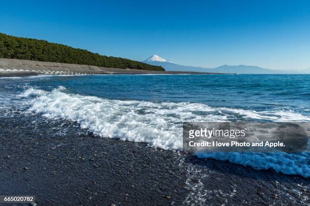 early spring fuji - 海岸 stock pictures, royalty-free photos & images