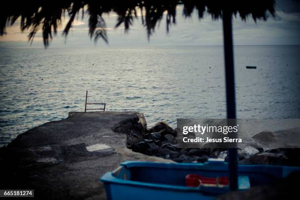 habour in la bombilla village, la palma. - puerto naos stock pictures, royalty-free photos & images