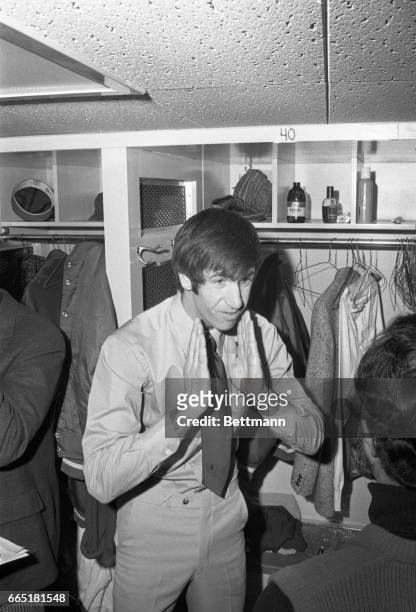 Pat Zachry, Reds’ rookie right-hander who pitched 6-2/3 innings allowing just 2 runs in the Reds’ 6-2 victory in game 3 of the World Series, puts...