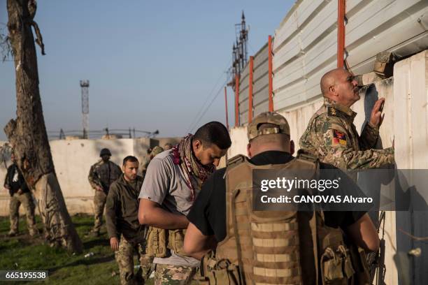 Iraq the battle of Mosul with the men of the Scorpion battalion of the ERD, the Iraqi elite troops. Captain Ali . For lack of reinforcements, they...