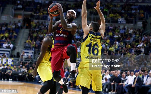 Tyrese Rice, #2 of FC Barcelona Lassa in action during the 2016/2017 Turkish Airlines EuroLeague Regular Season Round 30 game between Fenerbahce...