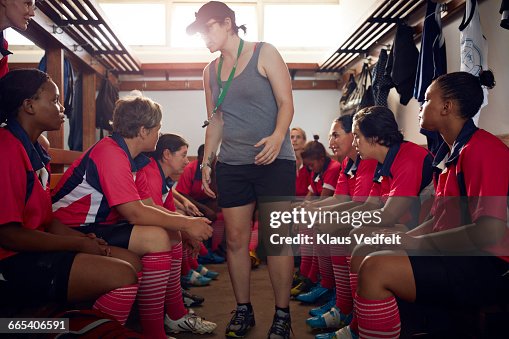 Pre Game Rugby Coach Prepping Rugby Team Before Game High-Res Stock Photo - Getty Images