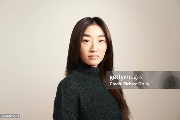 portrait of young woman - straight hair stock pictures, royalty-free photos & images