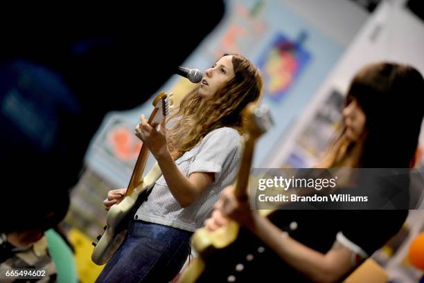 Sharon Reed Singer Sharon Reed Photos and Premium High Res Pictures - Getty Images