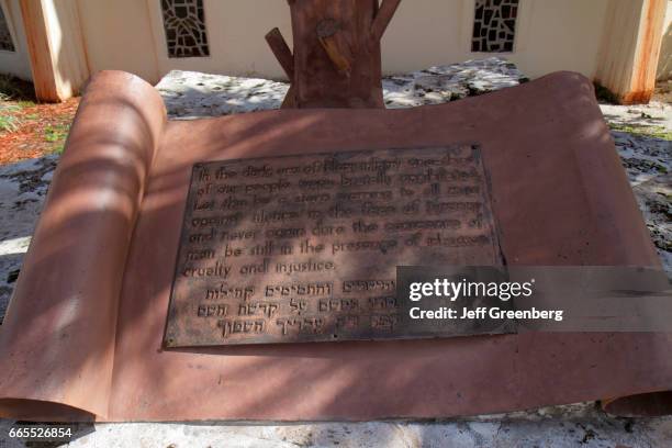 Holocaust memorial plaque outside the Beth Israel Congregation.