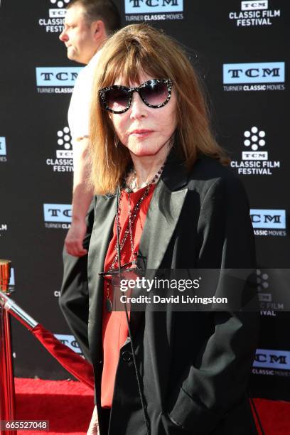 379 Lee Grant Actress Photos and Premium High Res Pictures - Getty Images