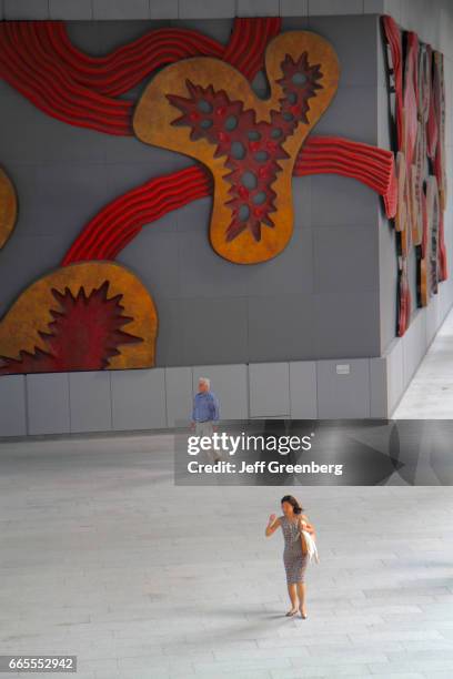 Large mural on a office building at 50 Collyer Quay.