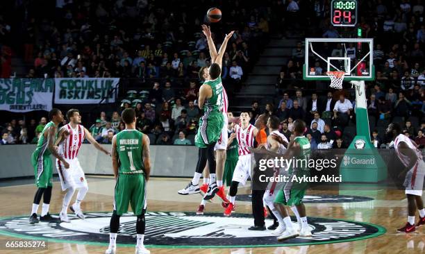 Ante Zizic, #41 of Darussafaka Dogus Istanbul in action during the 2016/2017 Turkish Airlines EuroLeague Regular Season Round 30 game between...