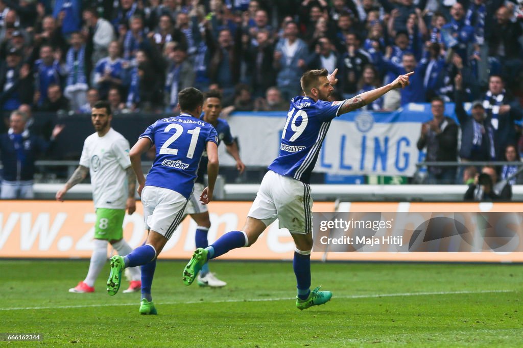 FC Schalke 04 v VfL Wolfsburg - Bundesliga