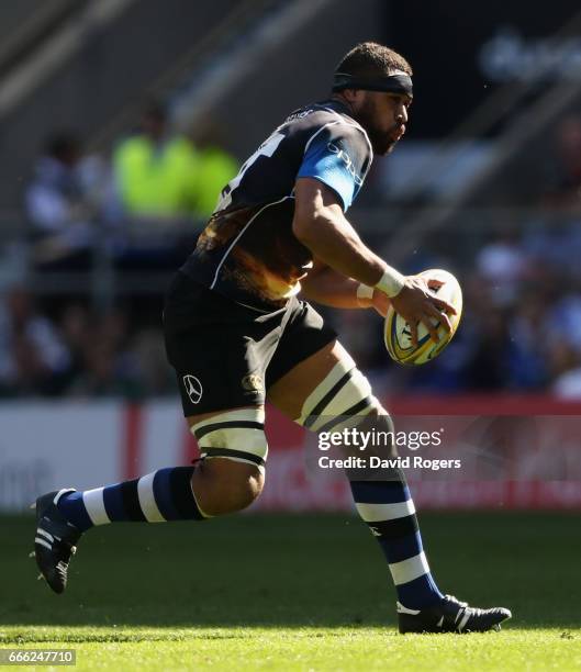 Toby Faletau of Bath runs with the ball during the Aviva Premiership match between Bath and Leicester Tigers at Twickenham Stadium on April 8, 2017...