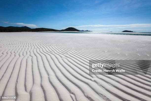 whitehaven beach - whitehaven beach stockfoto's en -beelden