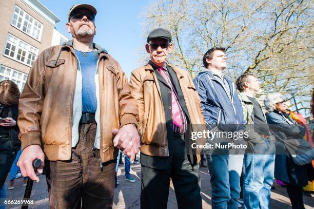 On April 8th, in the Dutch city of Arnhem,a massive demonstration has been called after the aggression that a gay couple suffered this last Saturday...