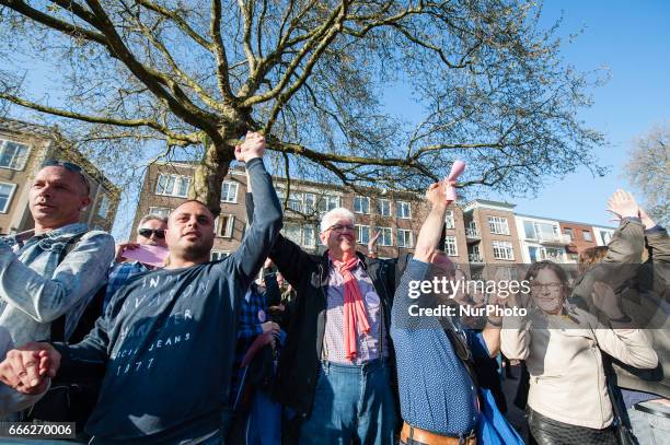 On April 8th, in the Dutch city of Arnhem,a massive demonstration has been called after the aggression that a gay couple suffered this last Saturday...