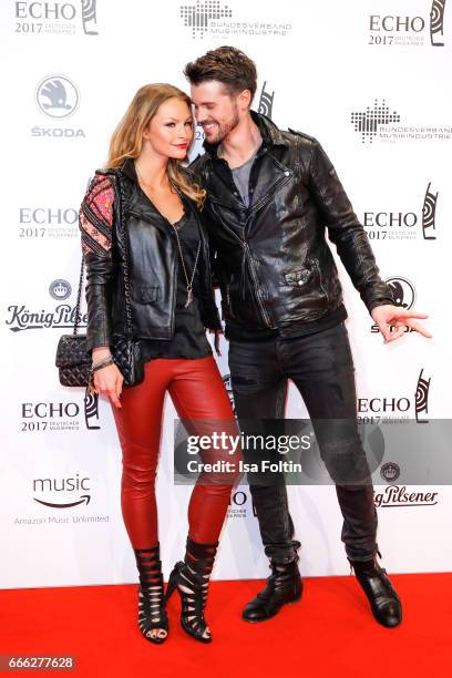 German sctress Jana Julie Kilka and her boyfriend german actor and presenter Thore Schoelermann during the Echo award red carpet on April 6, 2017 in...