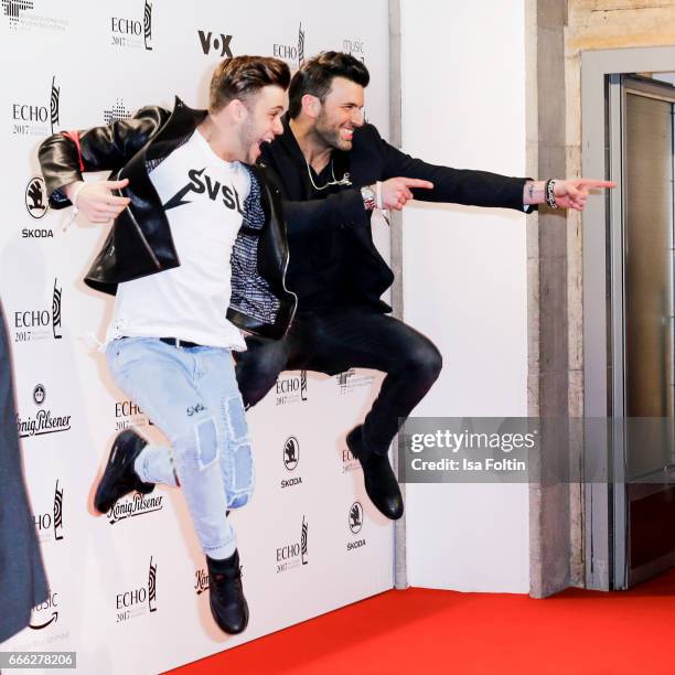 Swiss singer Luca Haenni and british singer Jay Khan during the Echo award red carpet on April 6, 2017 in Berlin, Germany.