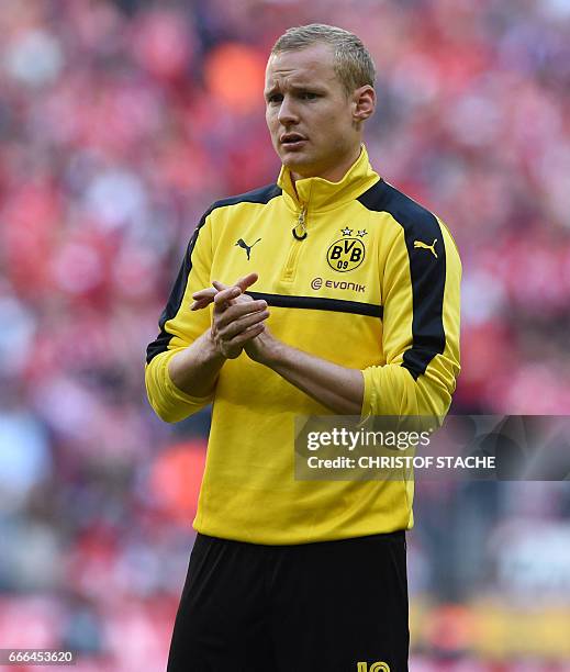 Sebastian Rode 1,457 Sebastian Rode Dortmund Stock Photos, High-Res Pictures, and ...