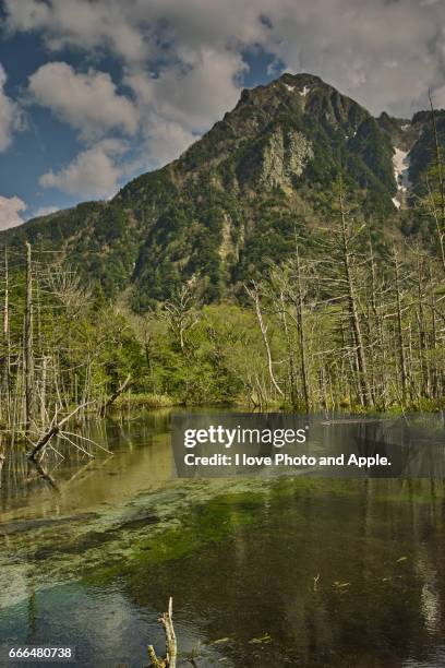 kamikochi spring scenery - 長野県 stock-fotos und bilder