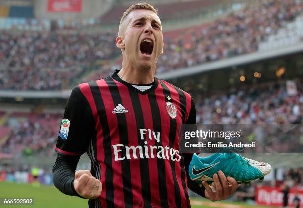 Gerard Deulofeu of AC Milan celebrates his goal during the Serie A match between AC Milan and US Citta di Palermo at Stadio Giuseppe Meazza on April...