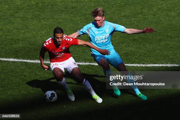 Sofyan Amrabat of FC Utrecht battles for the ball with Fredrik Jensen of FC Twente during the Dutch Eredivisie match between FC Utrecht and FC Twente...